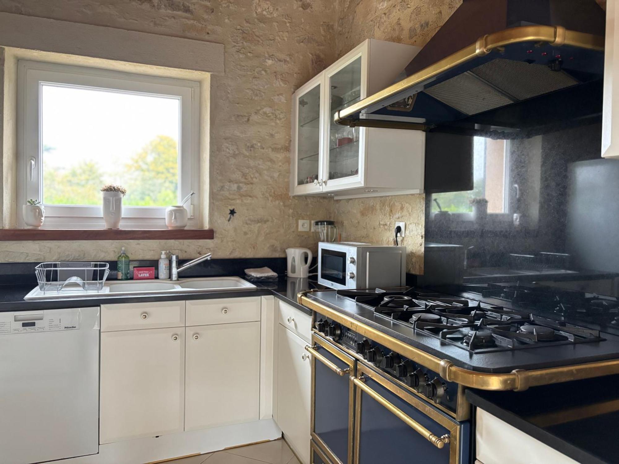 Le So Art, Grande Maison 4 Chambres, Terrain De Petanque, Grand Jardin Clos, Flipper, Babyfoot, Jeux Arcade, Ping Pong,1 Km Mer, Proche Golf, Port En Bessin, Bayeux Et Plages Du Debarquement, Adaptee Enfants Commes Exterior foto